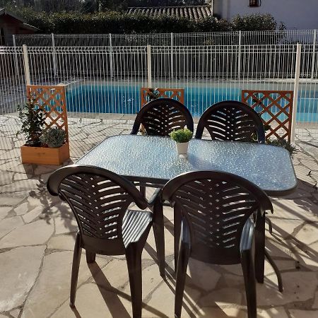 Maison Mitoyenne Avec Piscine Un Moment Chez Diane Grasse Esterno foto